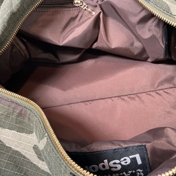 L.A.M.B. LeSportsac Camo Toaster🌟NWOT🌟 - Picture 7 of 10